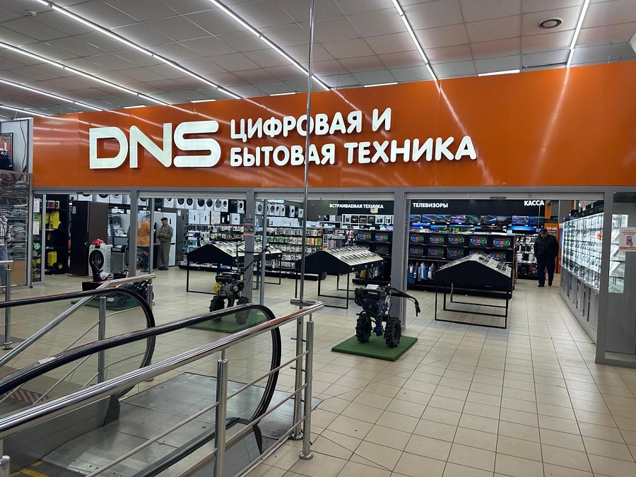 Строителей, 16