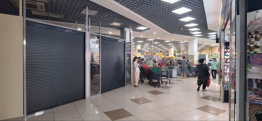ТЦ "Район" Попова, 70Д