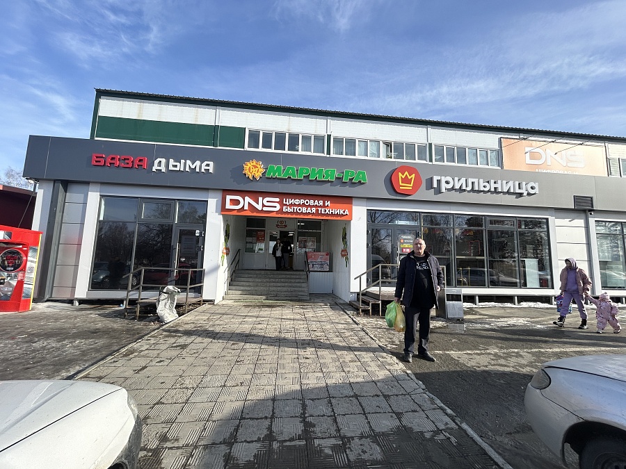 Строителей, 16