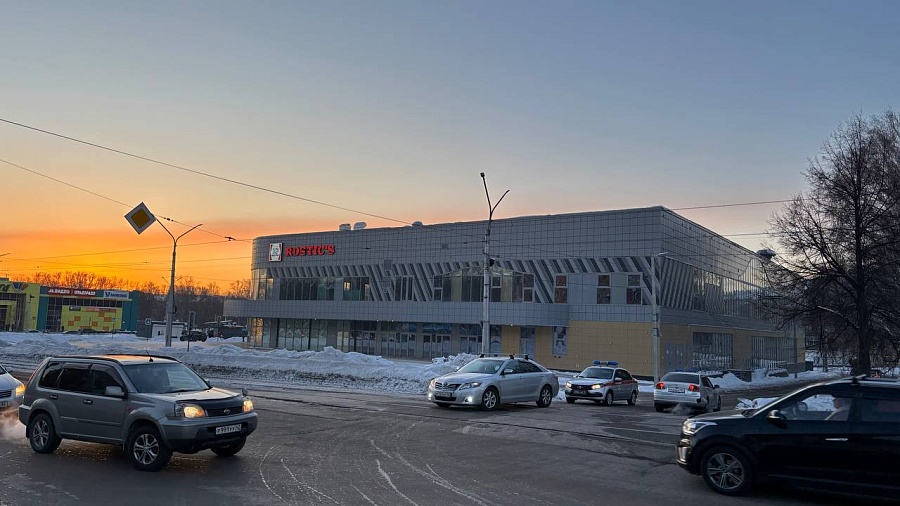 Тореза, 24 к1 ТЦ Запсиб