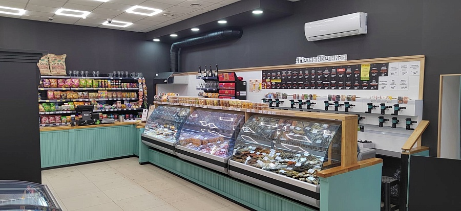 Софийская, 1