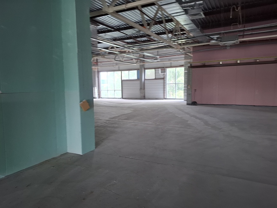 Тореза, 24 к1 ТЦ Запсиб