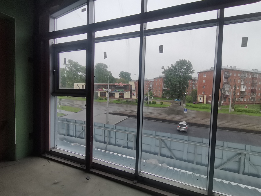 Тореза, 24 к1 ТЦ Запсиб