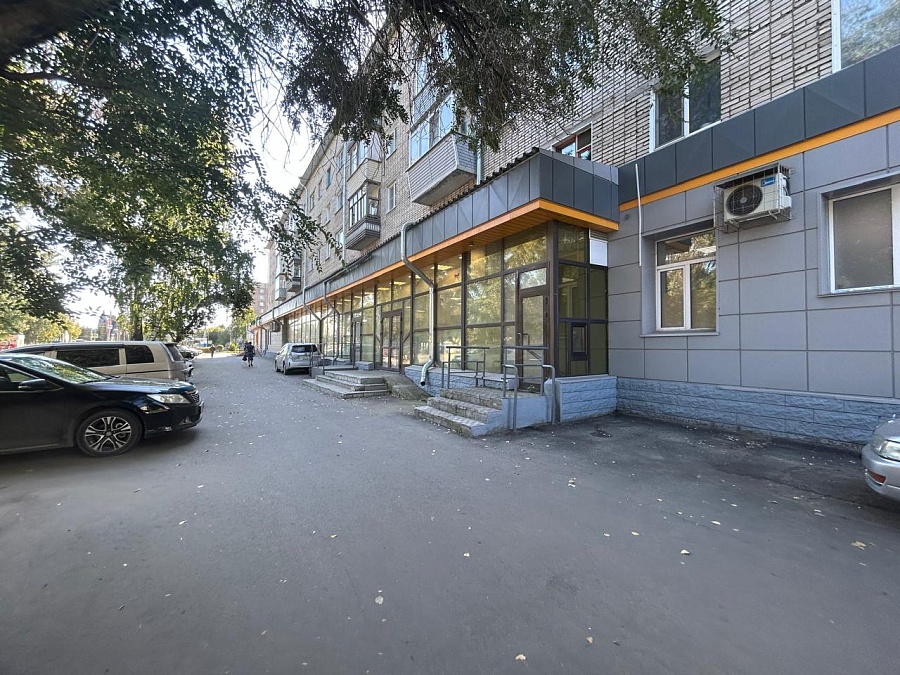 Энтузиастов, 13