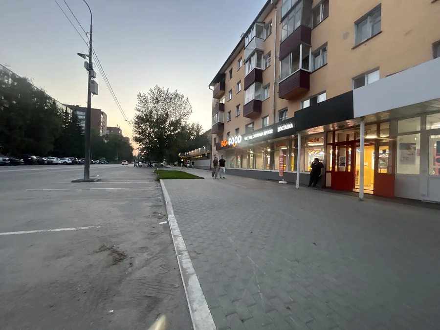 Социалистический, 124