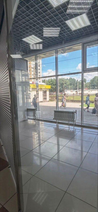 ТЦ "Район" Попова, 70Д